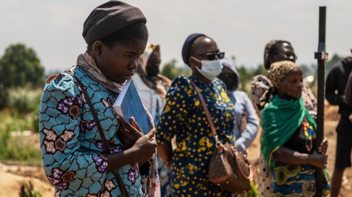 Suman 30 muertos por ébola en campamento de refugiados del Congo