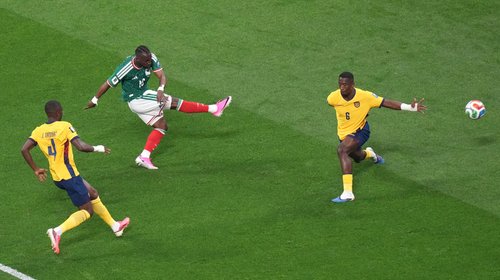 México vence a Ecuador y pasa a octavos en el Mundial FIFA™