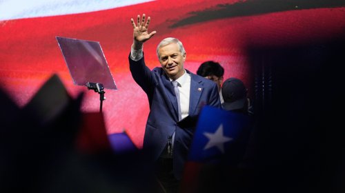 Chile y Venezuela acuerdan reactivar relaciones consulares