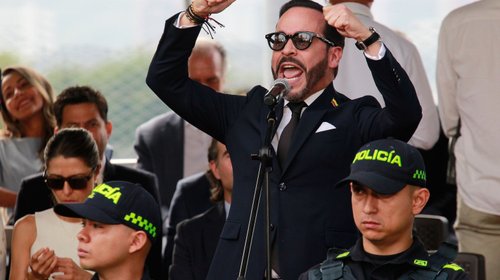 De la Espriella asume la Presidencia de Colombia