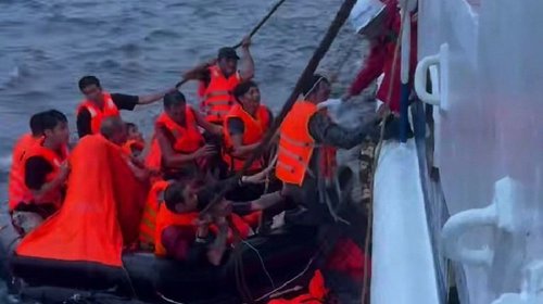 Sube a 48 cifra de rescatados tras naufragio en mar de China
