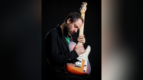 Alejandro Marcovich sufre derrame cerebral y está en coma