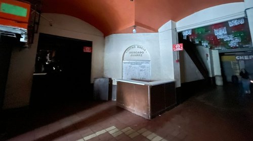 Amanece Mercado Juárez sin energía eléctrica tras incendio