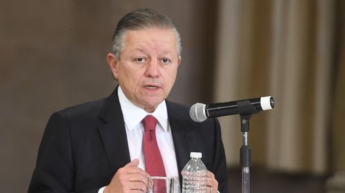 Asegura exministro de Suprema Corte que Rocha perdió el fuero