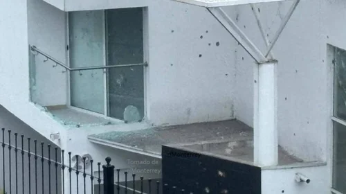 Atacan a balazos casa en colonia privada de San Jerónimo