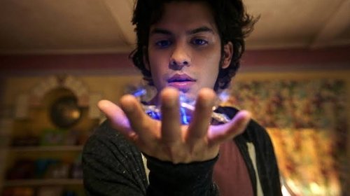 Xolo Maridueña volverá como Blue Beetle en 'Man of Tomorrow'