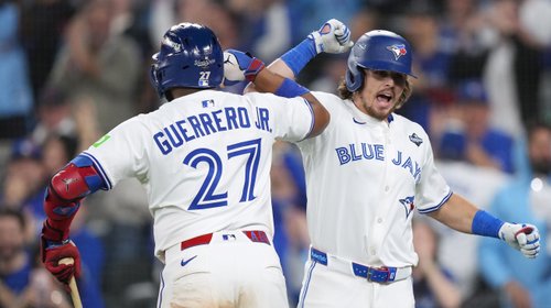 Azulejos aplastan a Dodgers 11-4 en inicio de Serie Mundial