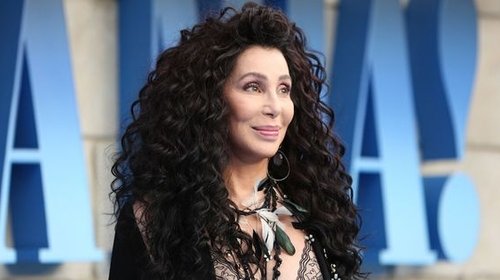 Cher habría descubierto que es abuela de una joven de 15 años
