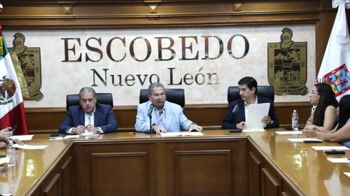 Cabildo de Escobedo concede nueva licencia a Andrés Mijes
