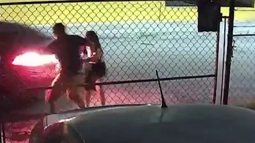 Captan cámaras de seguridad intento de feminicidio en Monclova