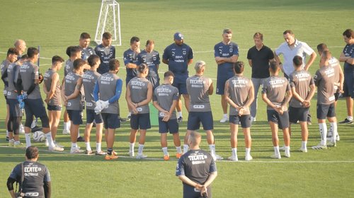 'Tecatito' Corona ya entrena con Rayados en El Barrial