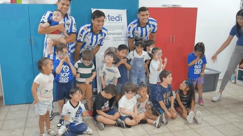 Niños con síndrome de Down llenaron de sonrisas a Rayados