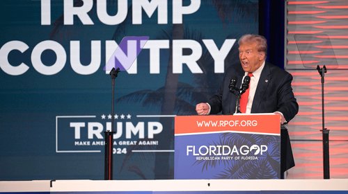 Trump aventaja a Biden en varios estados clave, según encuesta