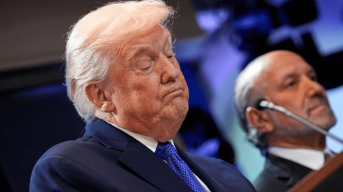 Trump eleva arancel global al 15% tras fallo de la Corte Suprema