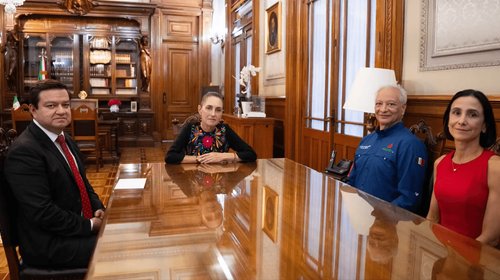 Sheinbaum anuncia que Víctor Rodríguez deja la dirección de Pemex