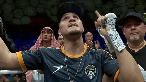Marco Verde noquea a David Camacho y mantiene invicto profesional