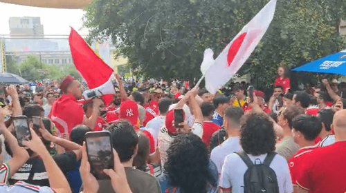 Afición de Túnez arma fiesta en el barrio rumbo al juego 1,000