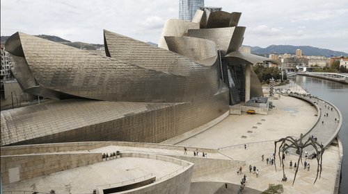 Compite Guggenheim Bilbao por ser maravilla contemporánea