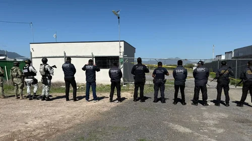 Catean rancho; aseguran equipo para mezclar combustible