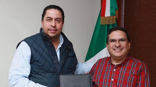 Chema Morales pide licencia para buscar diputación local