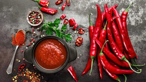 Celebremos el picante, el toque ardiente de sabor