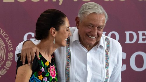Descarta Sheinbaum invitar a AMLO a su informe presidencial