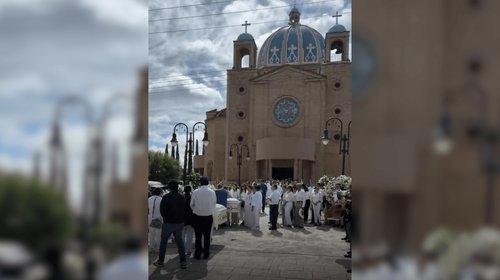 Dan último adiós a familia fallecida en accidente de Cancún