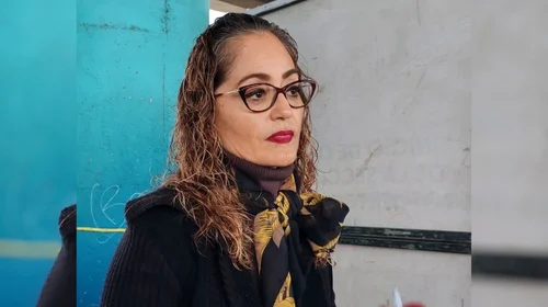 Melanie abandona apoyo psicológico; lamentan decisión