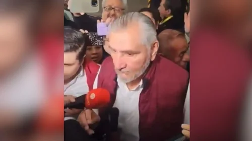 Adán Augusto reaparece en Consejo Nacional de Morena