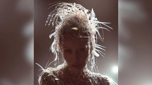Miley Cyrus anuncia fecha de lanzamiento de su nuevo álbum