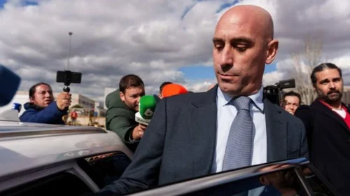 Confirman sentencia a Luis Rubiales por besar a Jenni Hermoso