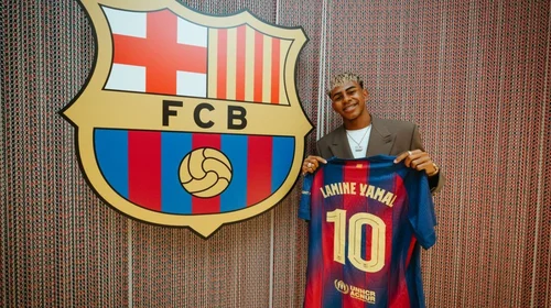 Lamine Yamal hereda el '10' y renueva con el Barcelona