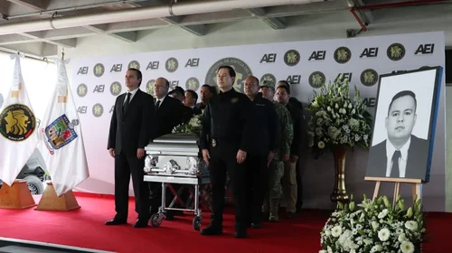 Rinden homenaje a policía ministerial asesinado en operativo