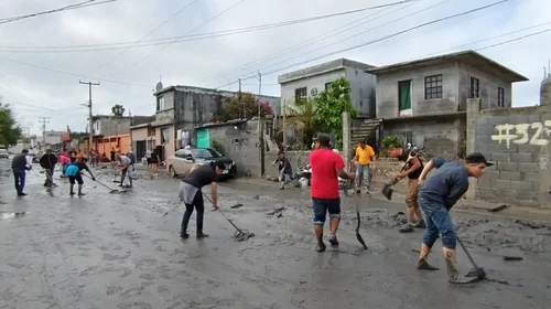 Ciudadanos limpian Reynosa ante la ineficiencia del gobierno
