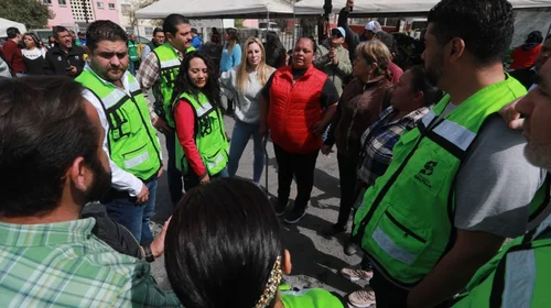 Acuden para apoyar damnificados por incendio en Saltillo