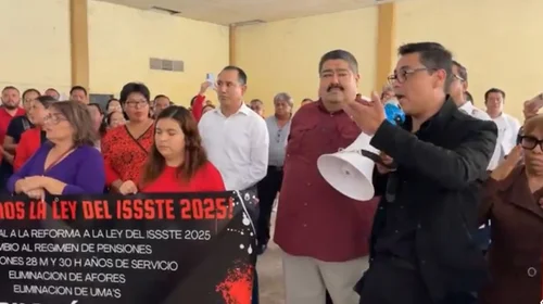 Maestros de Reynosa mantienen protestas contra reforma al ISSSTE