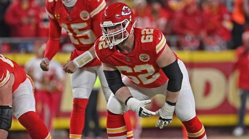 Chiefs traspasan a Joe Thuney a los Chicago Bears en la NFL