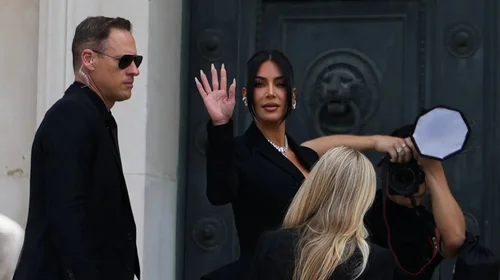 Kim Kardashian testifica en juicio por robo que vivió en Francia