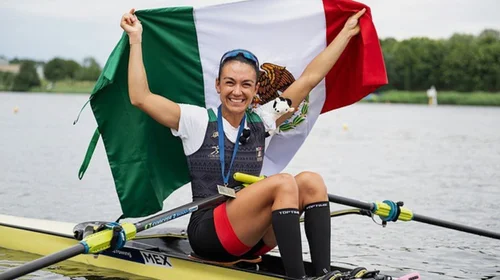 Kenia Lechuga se cuelga el oro en el Mundial de Remo
