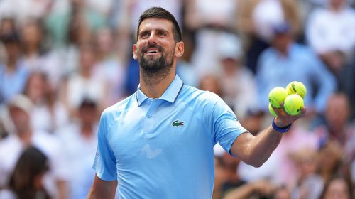 Djokovic pierde un set antes de clasificarse a tercera ronda