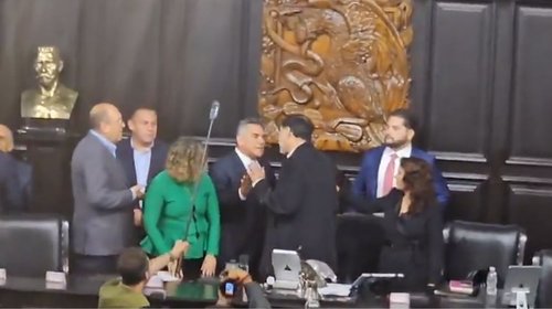 Riña entre 'Alito' Moreno y Noroña desata caos en el Senado