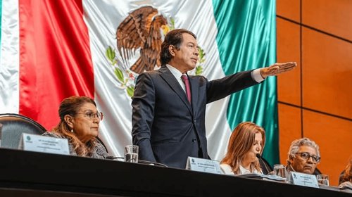 Delgado pide incremento de $50,000 millones para becas