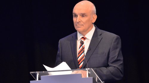Renuncia candidato por presuntos nexos criminales en Argentina
