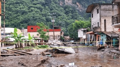 Acumulan 37 fallecidos a causa de las fuertes lluvias en México