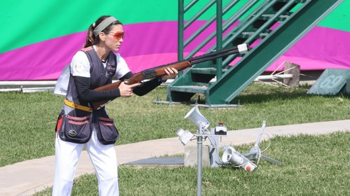 Gabriela Rodríguez gana plata de tiro con escopeta en Atenas