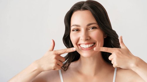 Recupera tu sonrisa luminosa; visita al dentista con regularidad