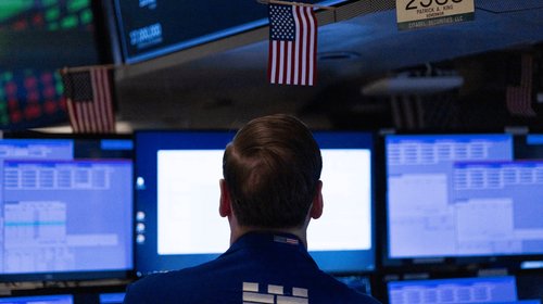 Wall Street abre mixto ante problemas con bancos por créditos