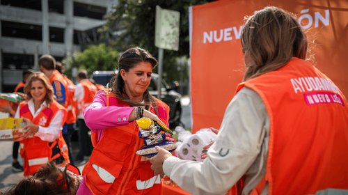 Recolectan 10 toneladas de ayuda en centros de acopio 