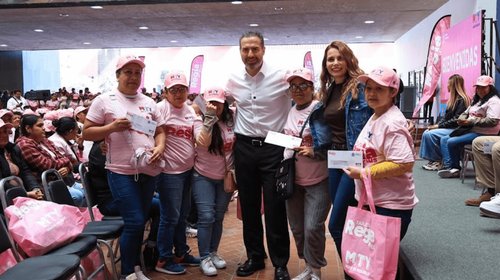 Aceleran Gobierno de Monterrey entrega de Tarjeta Regia Plus