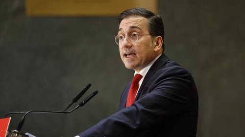 Madrid pide dimisión del canciller Albares por disculpas a México